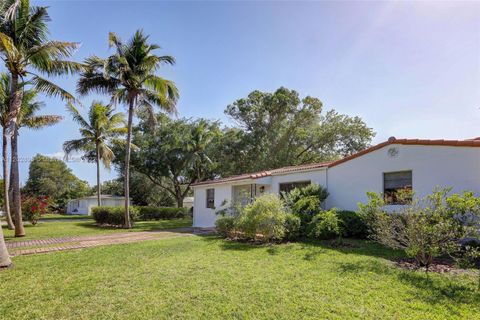 A home in Biscayne Park