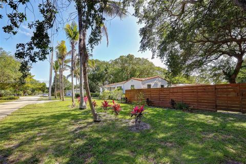 A home in Biscayne Park