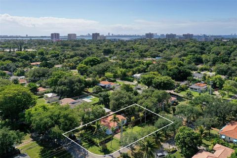 A home in Biscayne Park