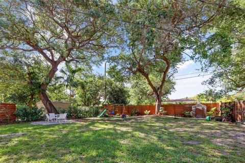 A home in Biscayne Park