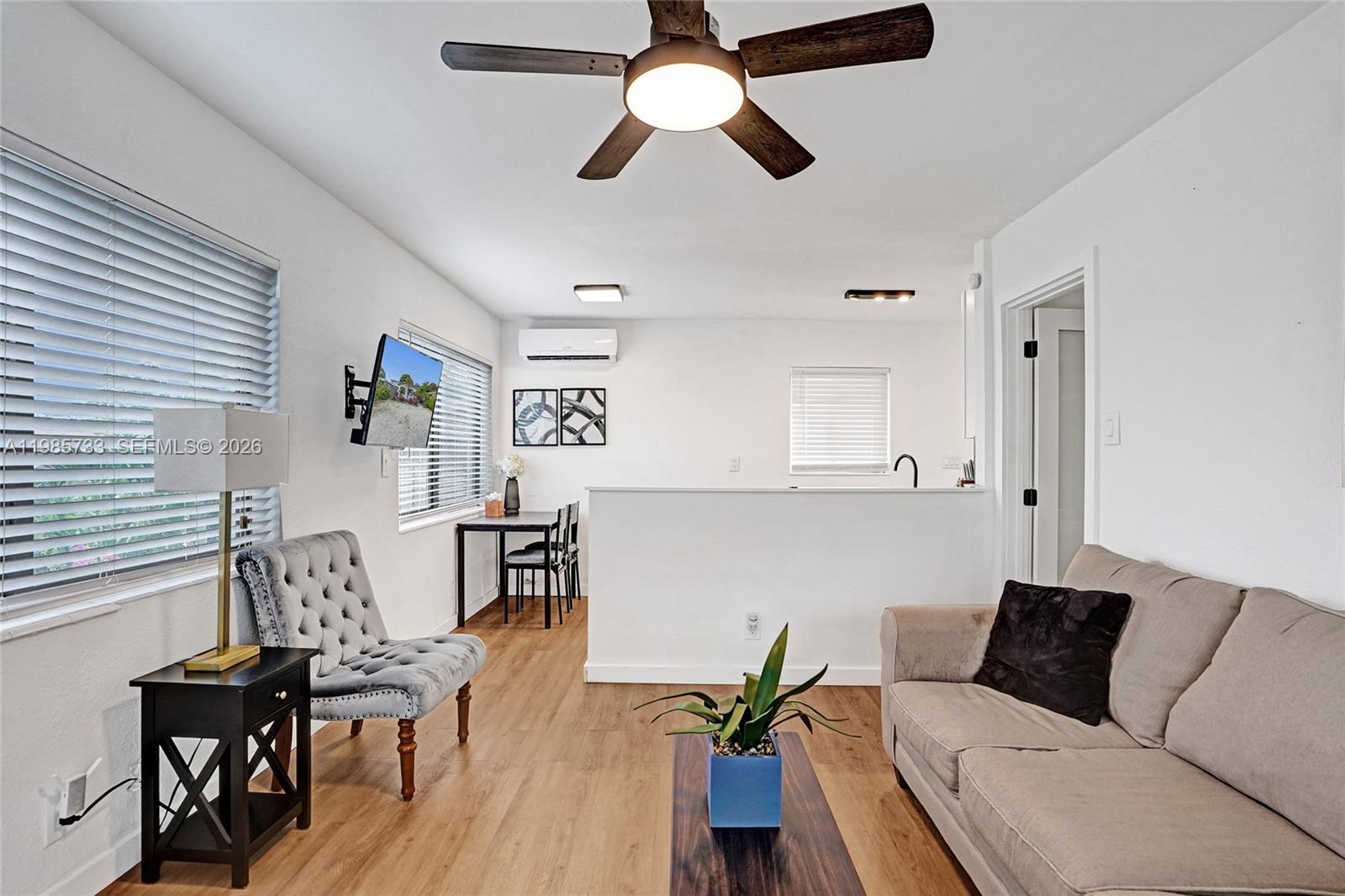 OAKLAND PARK SECOND ADD - Residential Lease