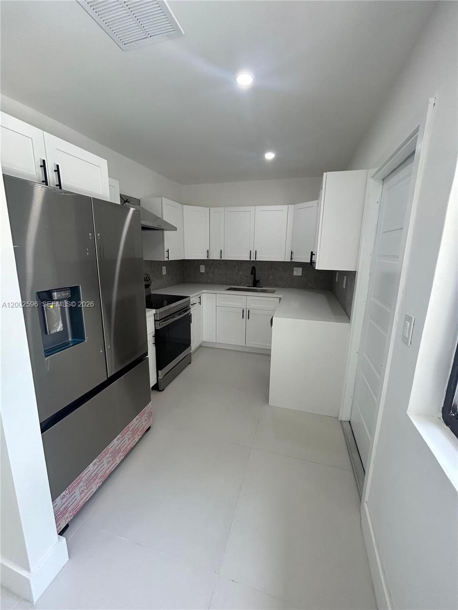 ARCH CREEK ESTS - Residential