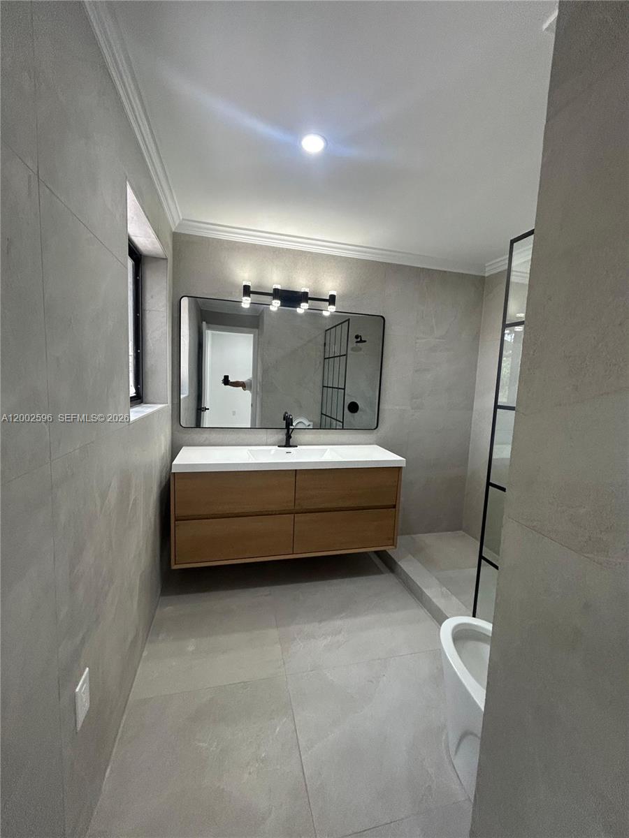 ARCH CREEK ESTS - Residential