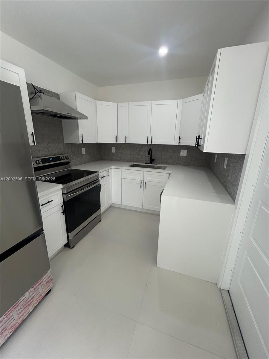 ARCH CREEK ESTS - Residential