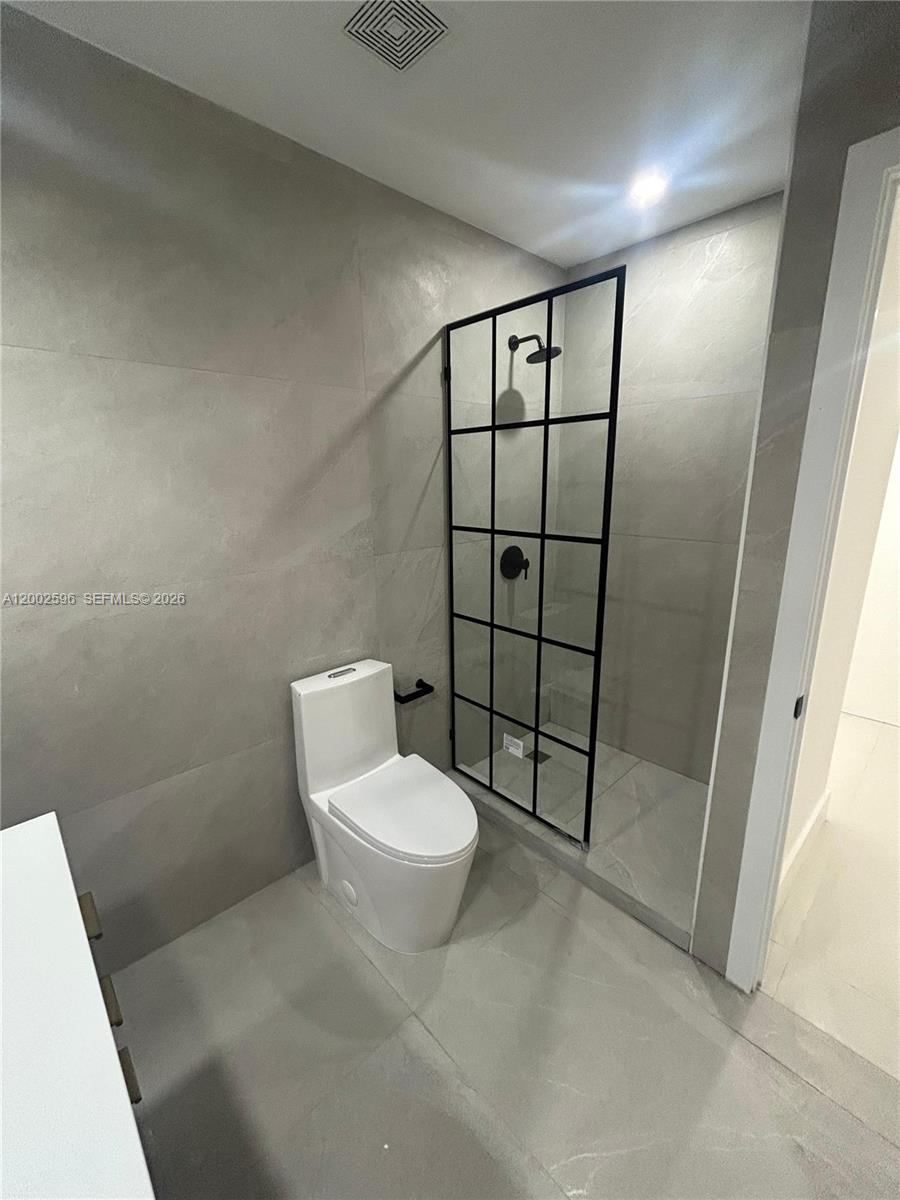 ARCH CREEK ESTS - Residential