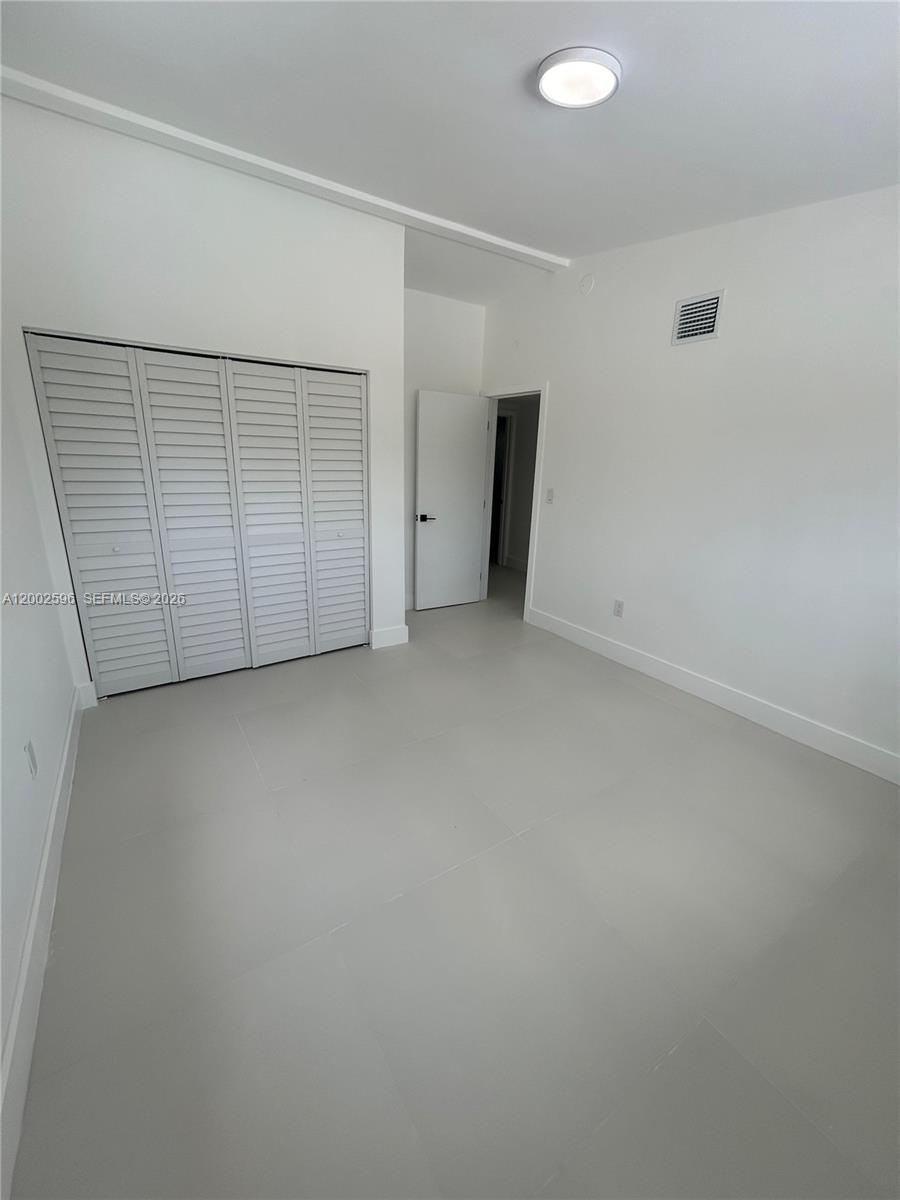 ARCH CREEK ESTS - Residential