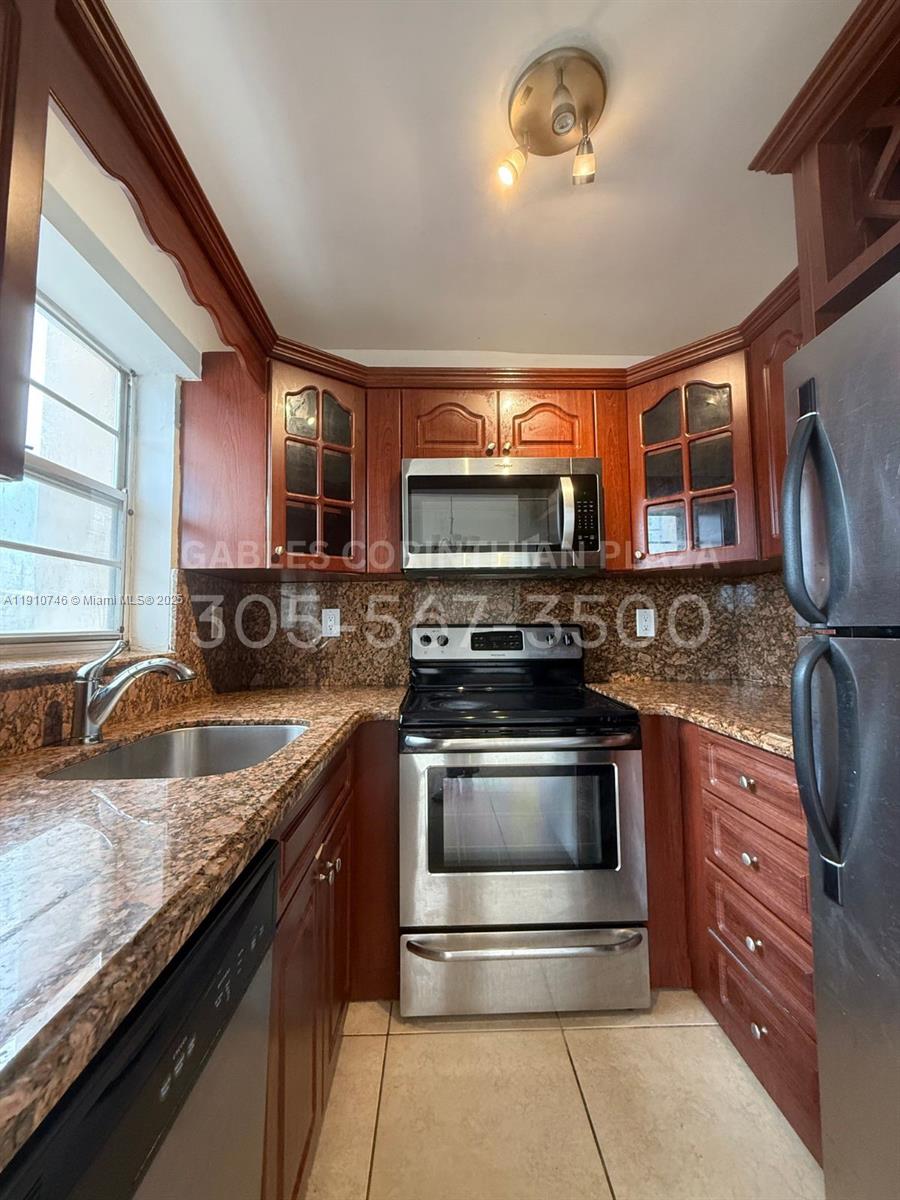 CORAL GABLES DOUGLAS SEC - Residential Lease