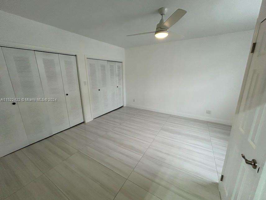 HOLLYWOOD HILLS - Residential