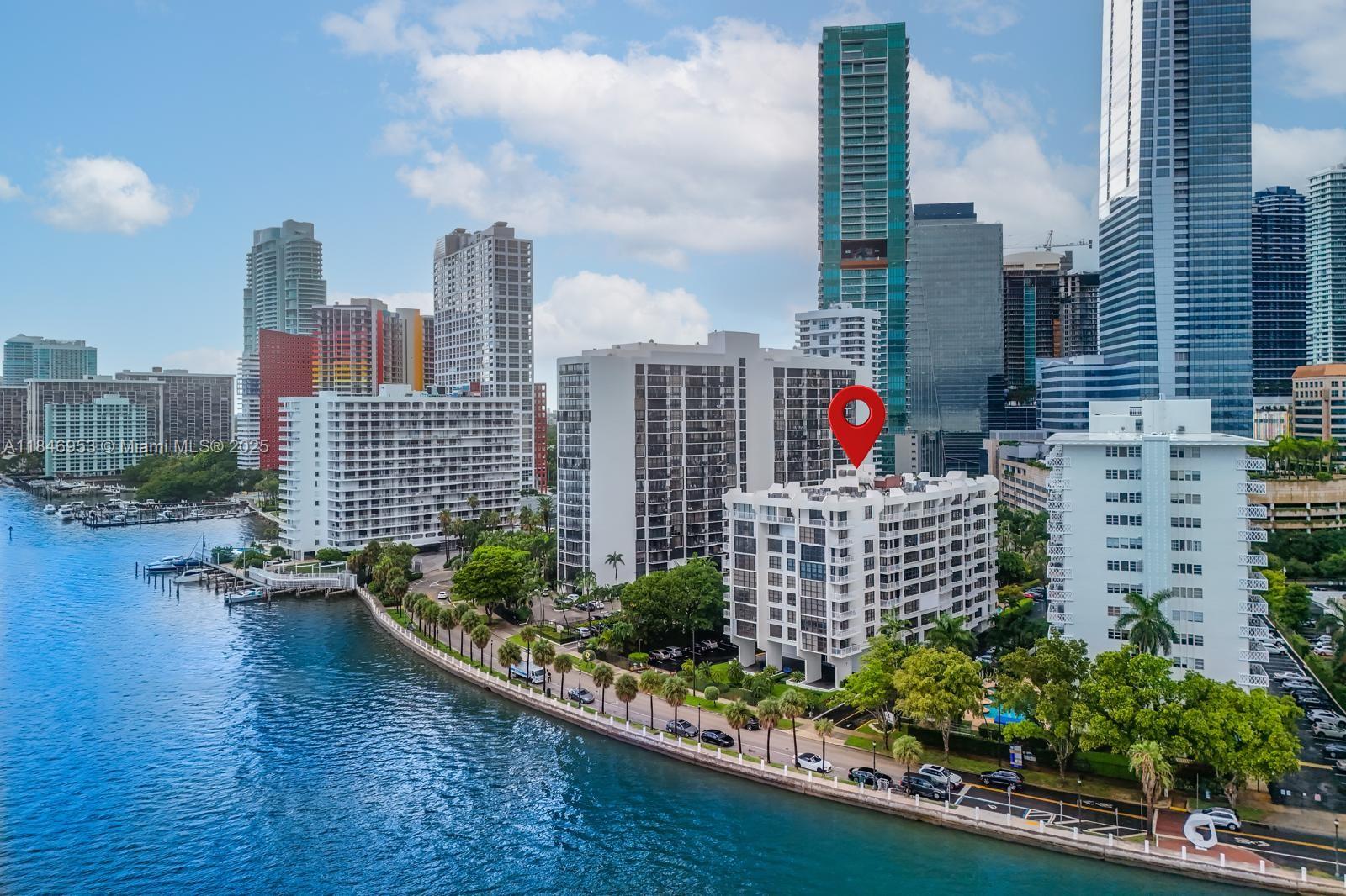1440 Brickell Bay Dr 307