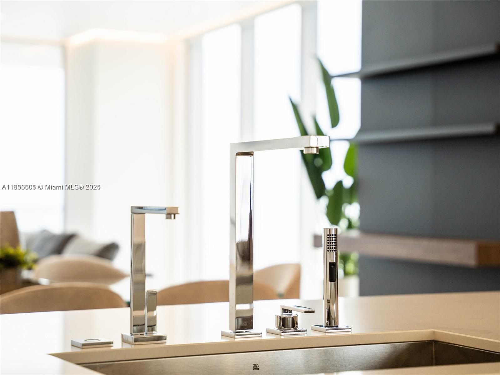 Turnberry Ocean Club Resid - Residential Lease