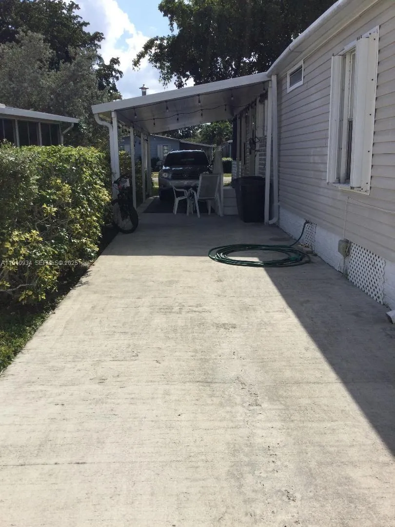 Dania Beach, Florida 33312, United States, 2 Bedrooms Bedrooms, ,2 BathroomsBathrooms,Residential,Active,241362