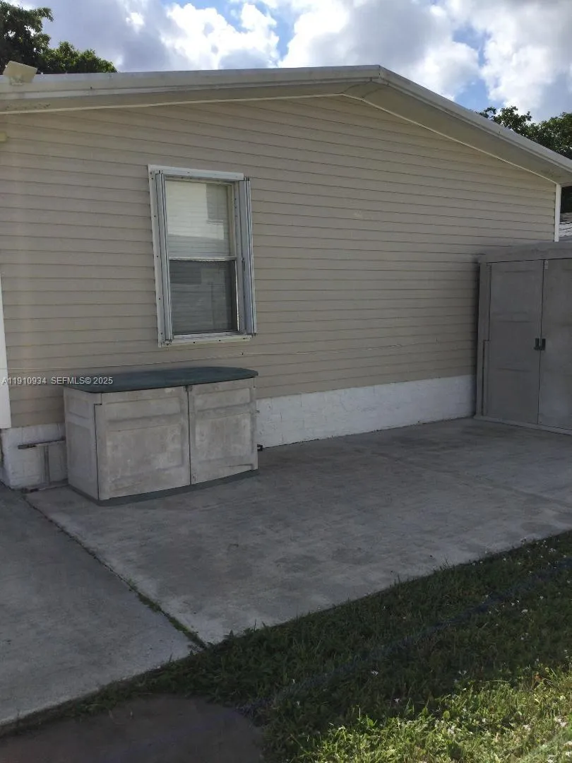 Dania Beach, Florida 33312, United States, 2 Bedrooms Bedrooms, ,2 BathroomsBathrooms,Residential,Active,241362