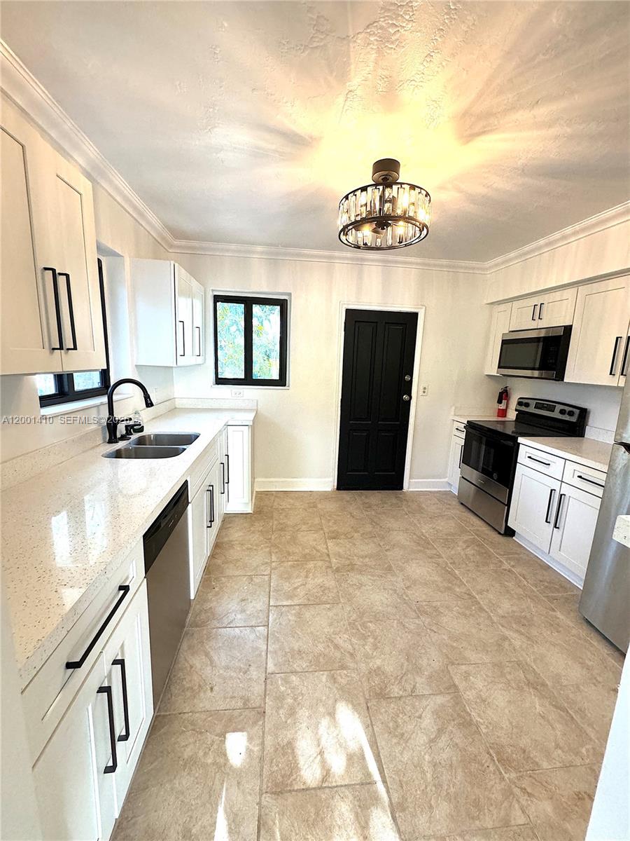 54TH ST BUS PLAZA SEC A - Residential Lease