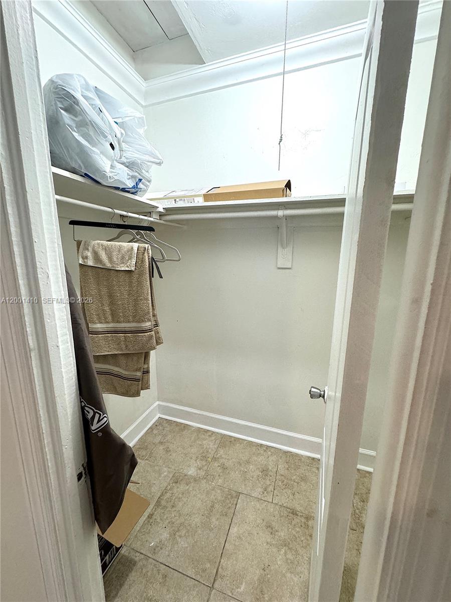 54TH ST BUS PLAZA SEC A - Residential Lease