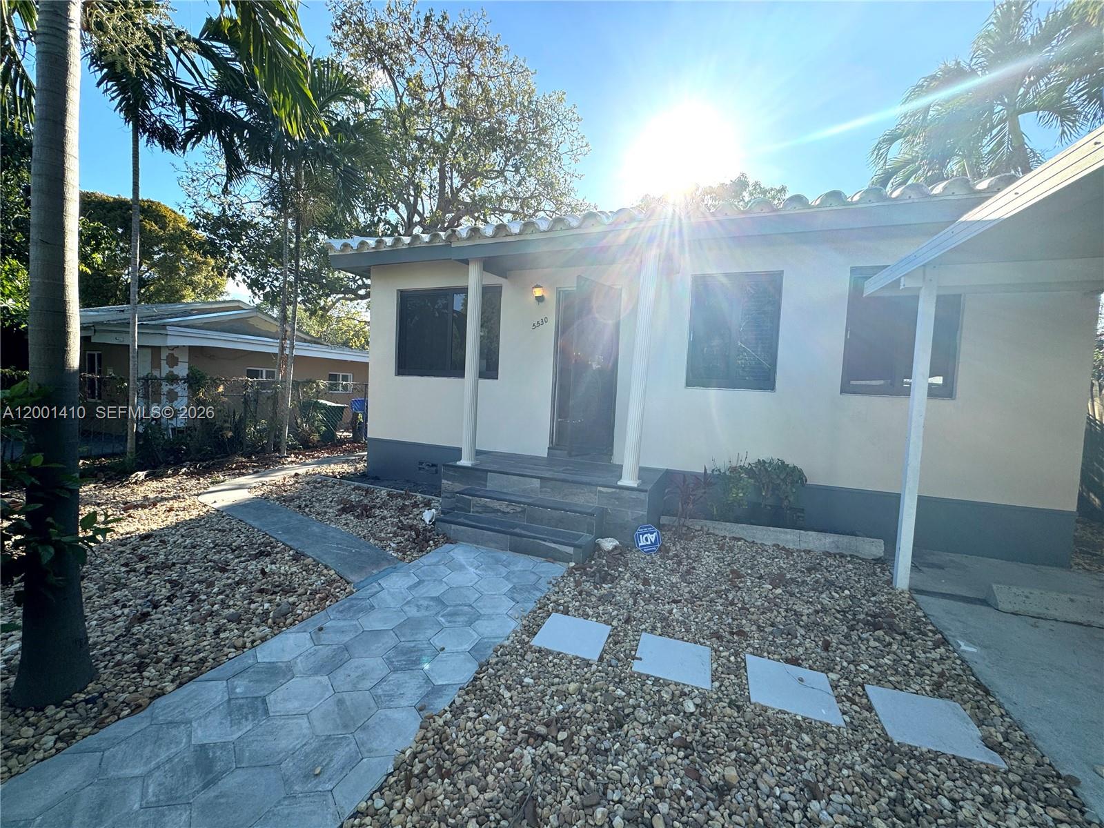 54TH ST BUS PLAZA SEC A - Residential Lease