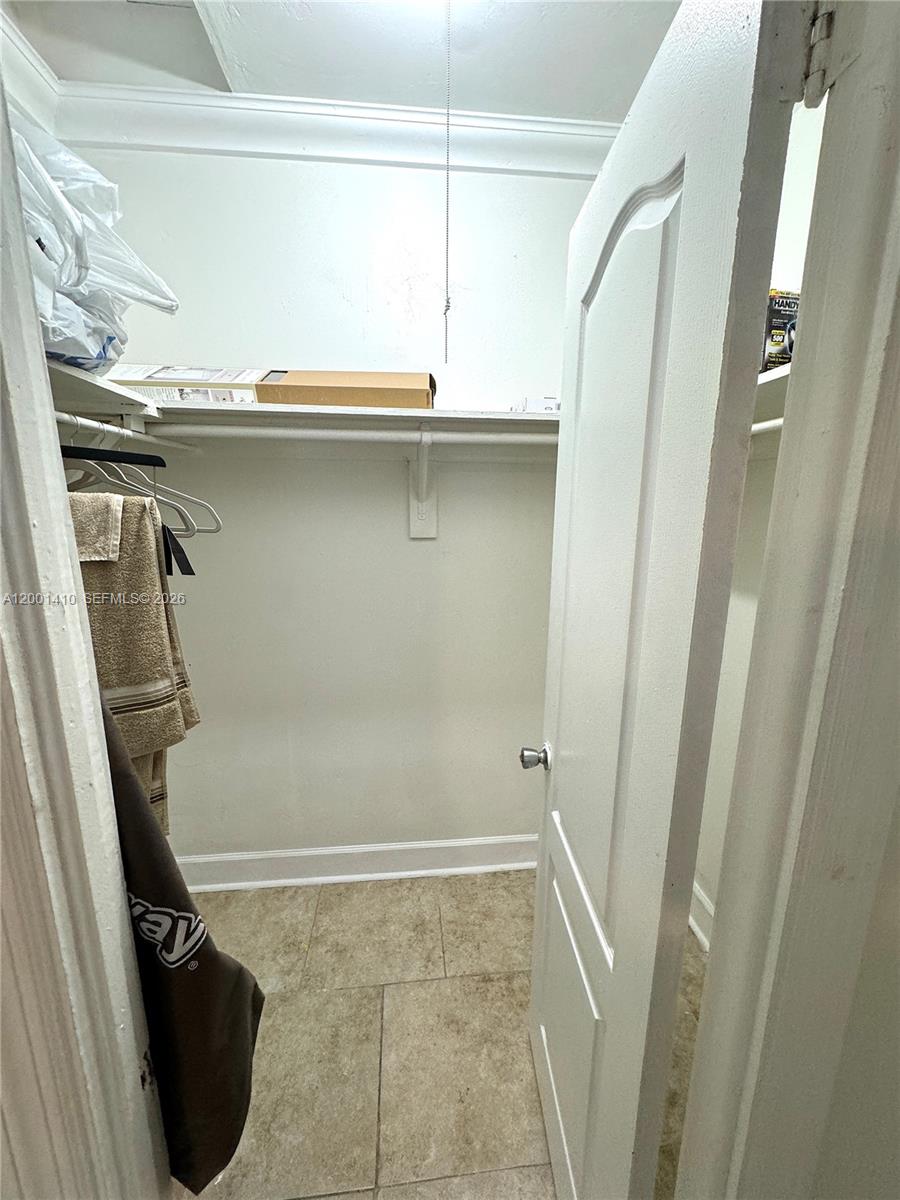 54TH ST BUS PLAZA SEC A - Residential Lease