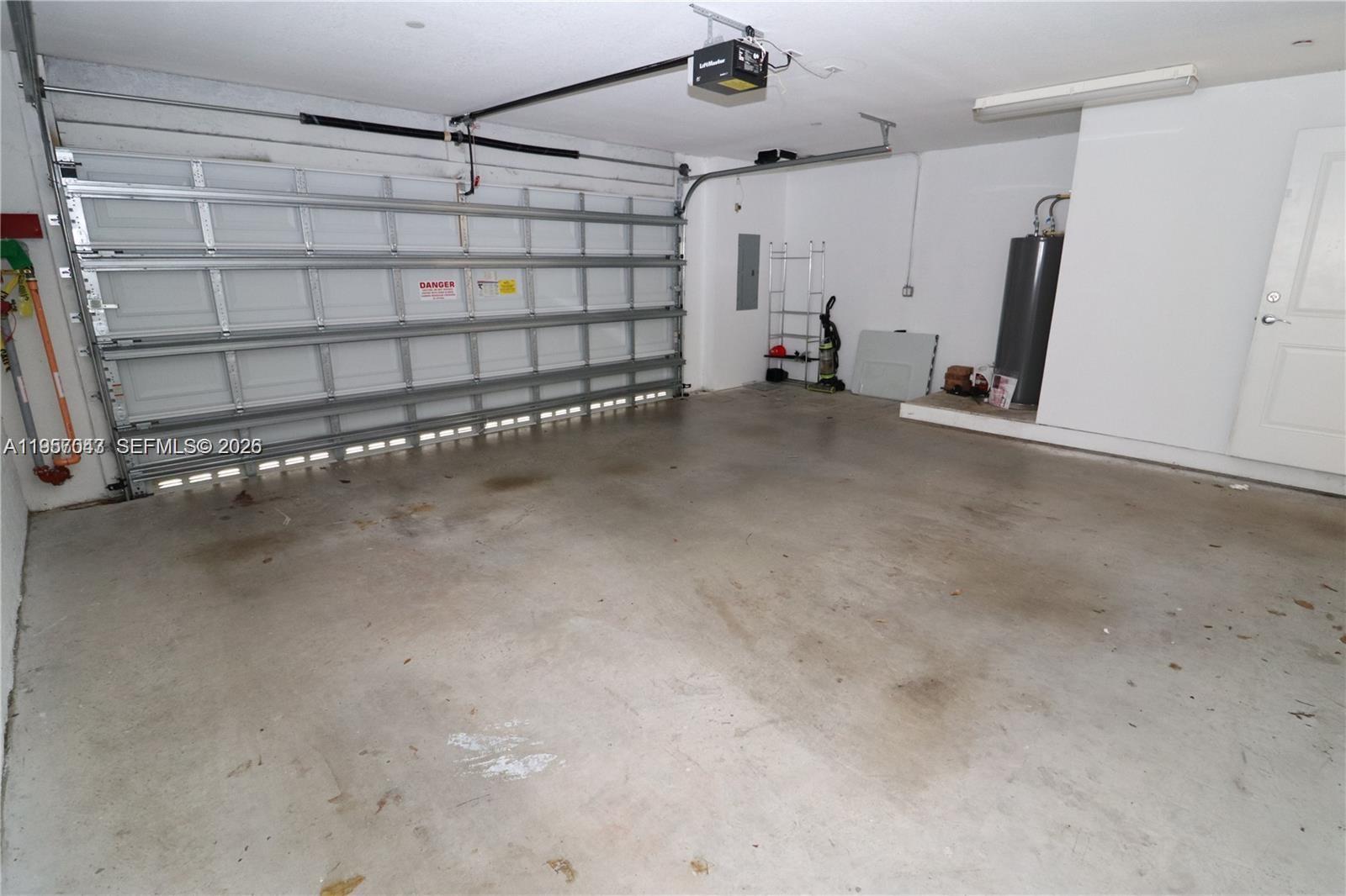 RESUB OF HIGHLAND ESTATES - Residential Lease