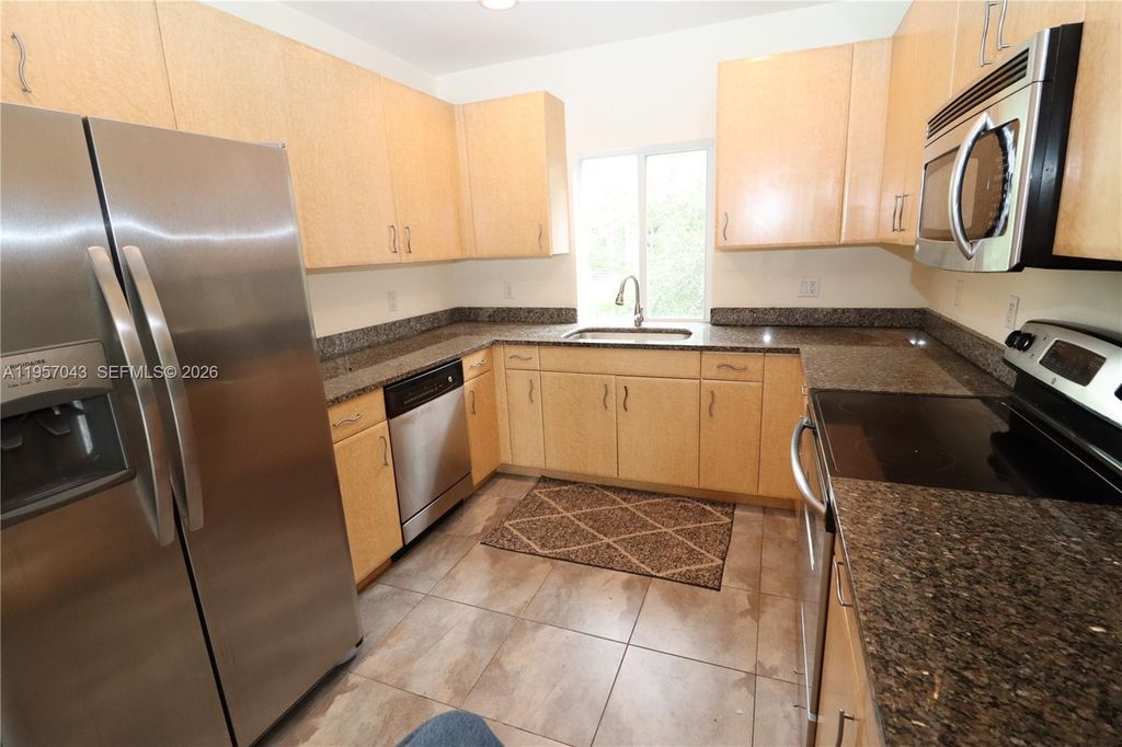 Photo of 609 NE 28th St #3, Wilton Manors, FL 33334 (MLS # A11957043)