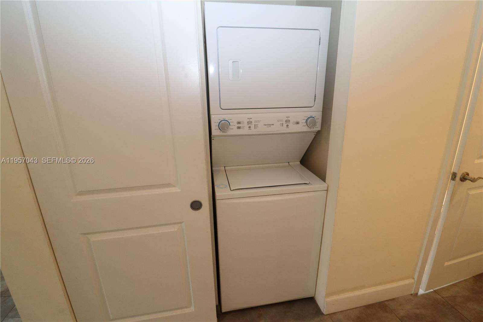RESUB OF HIGHLAND ESTATES - Residential Lease