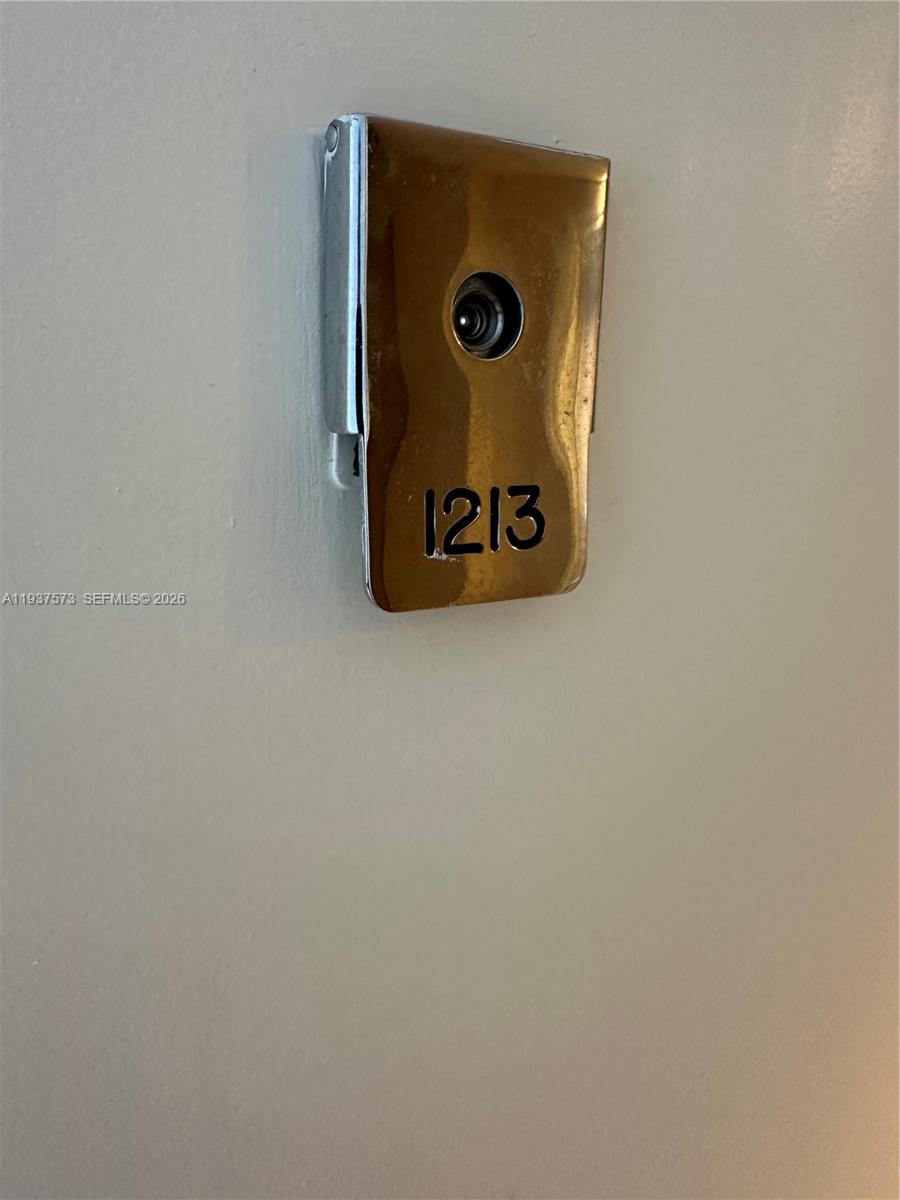 3530 MYSTIC POINTE DR 1213