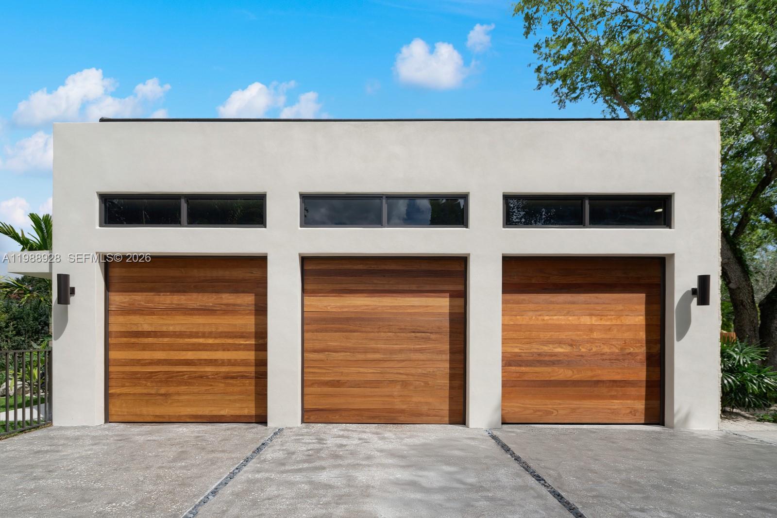 VICTORIA GARDENS - Residential