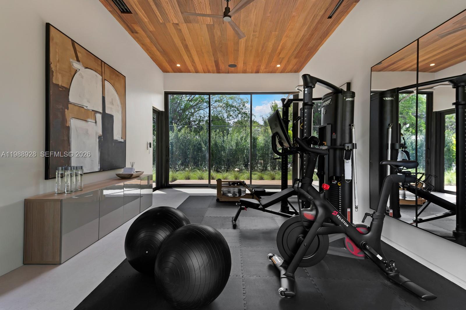 VICTORIA GARDENS - Residential