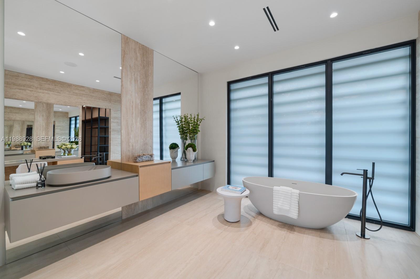 VICTORIA GARDENS - Residential