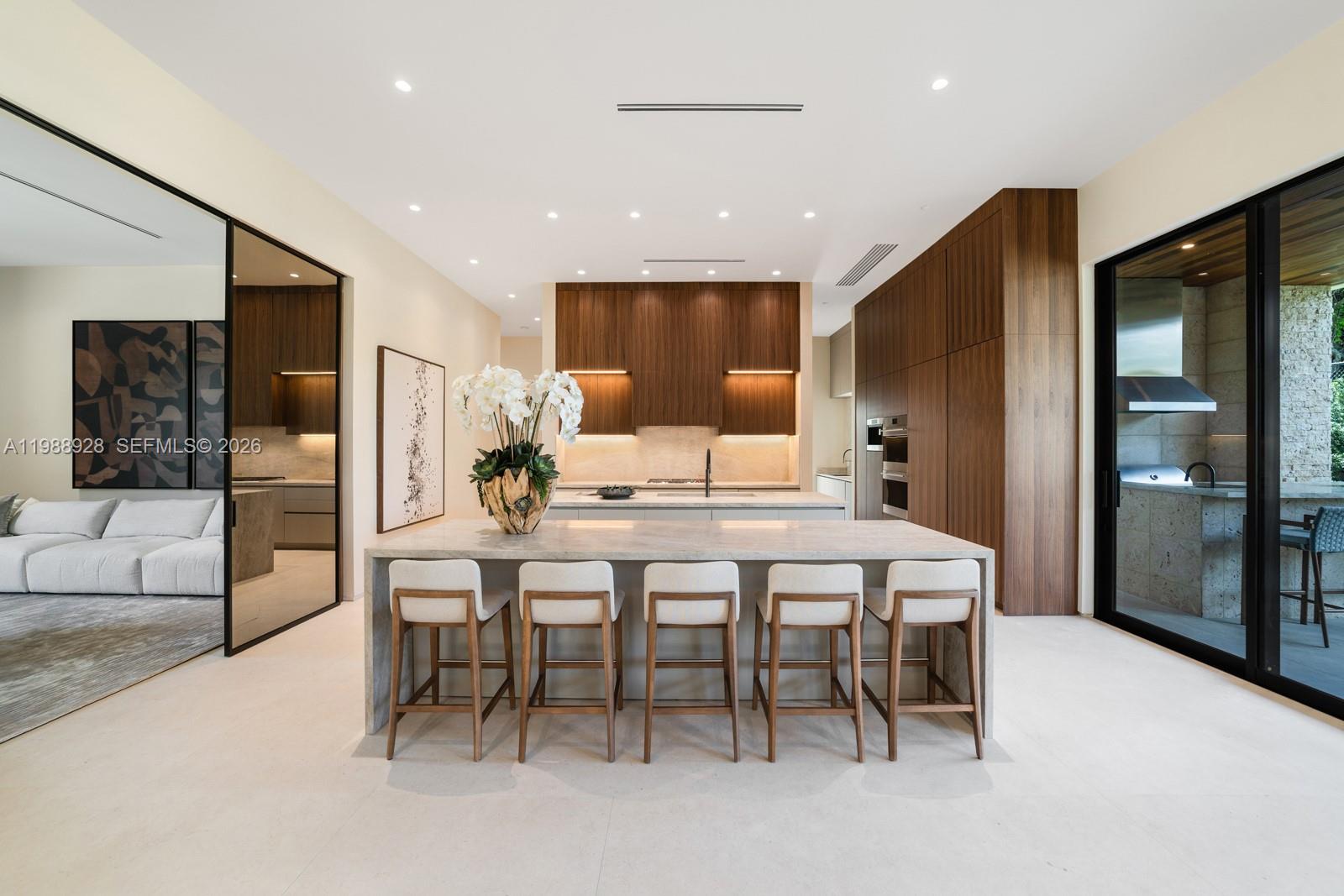 VICTORIA GARDENS - Residential