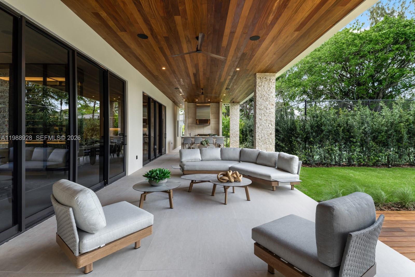 VICTORIA GARDENS - Residential