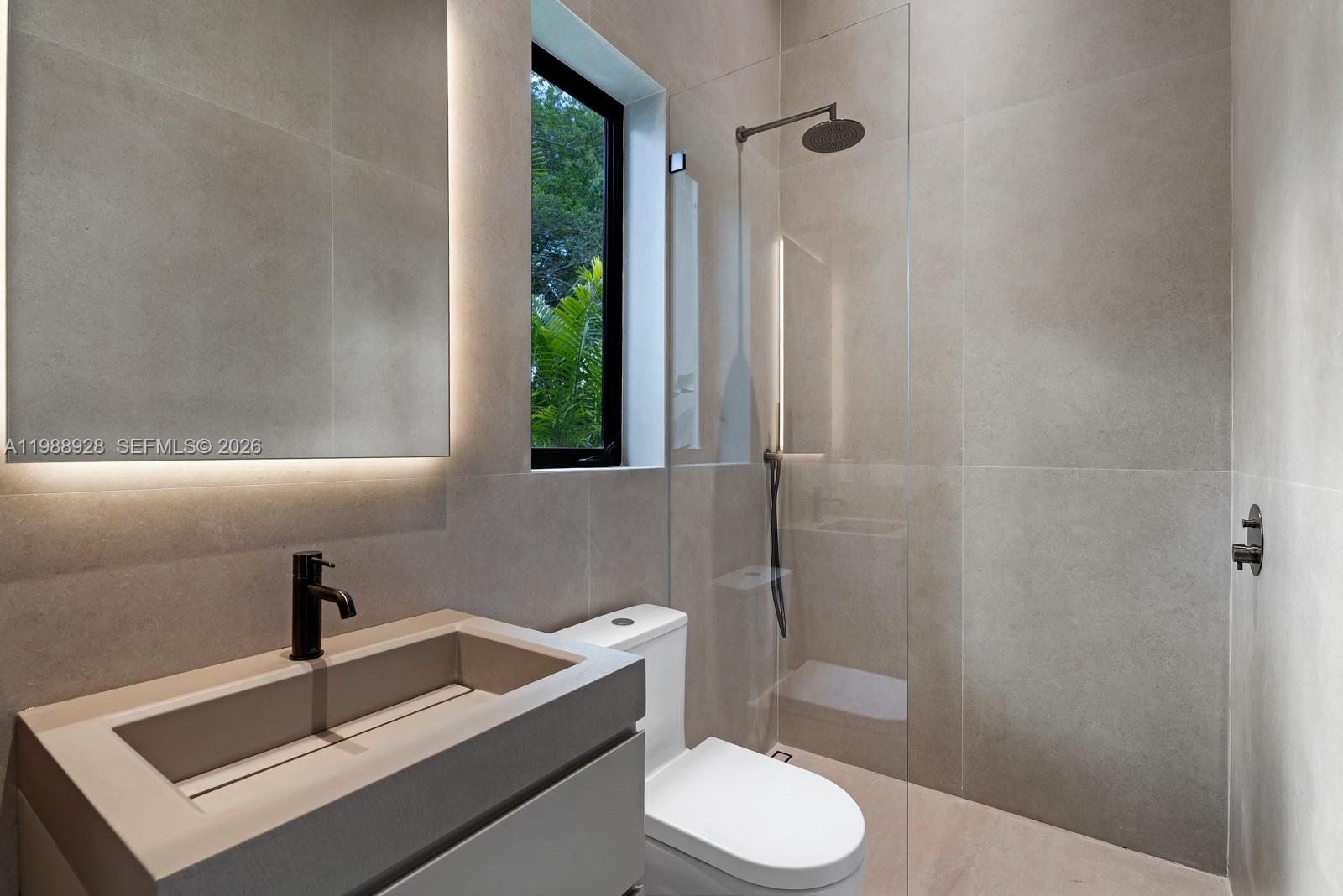 VICTORIA GARDENS - Residential