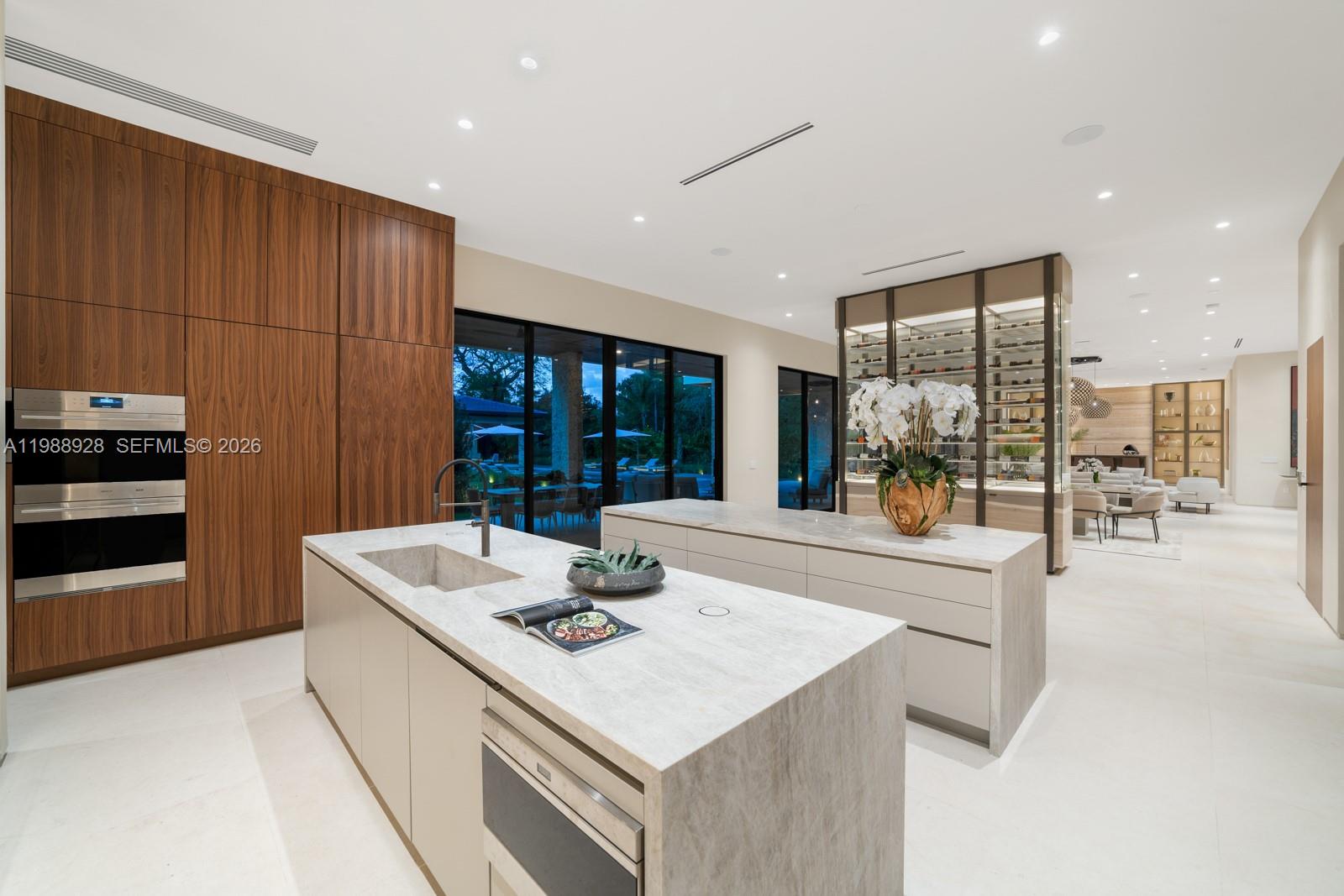 VICTORIA GARDENS - Residential