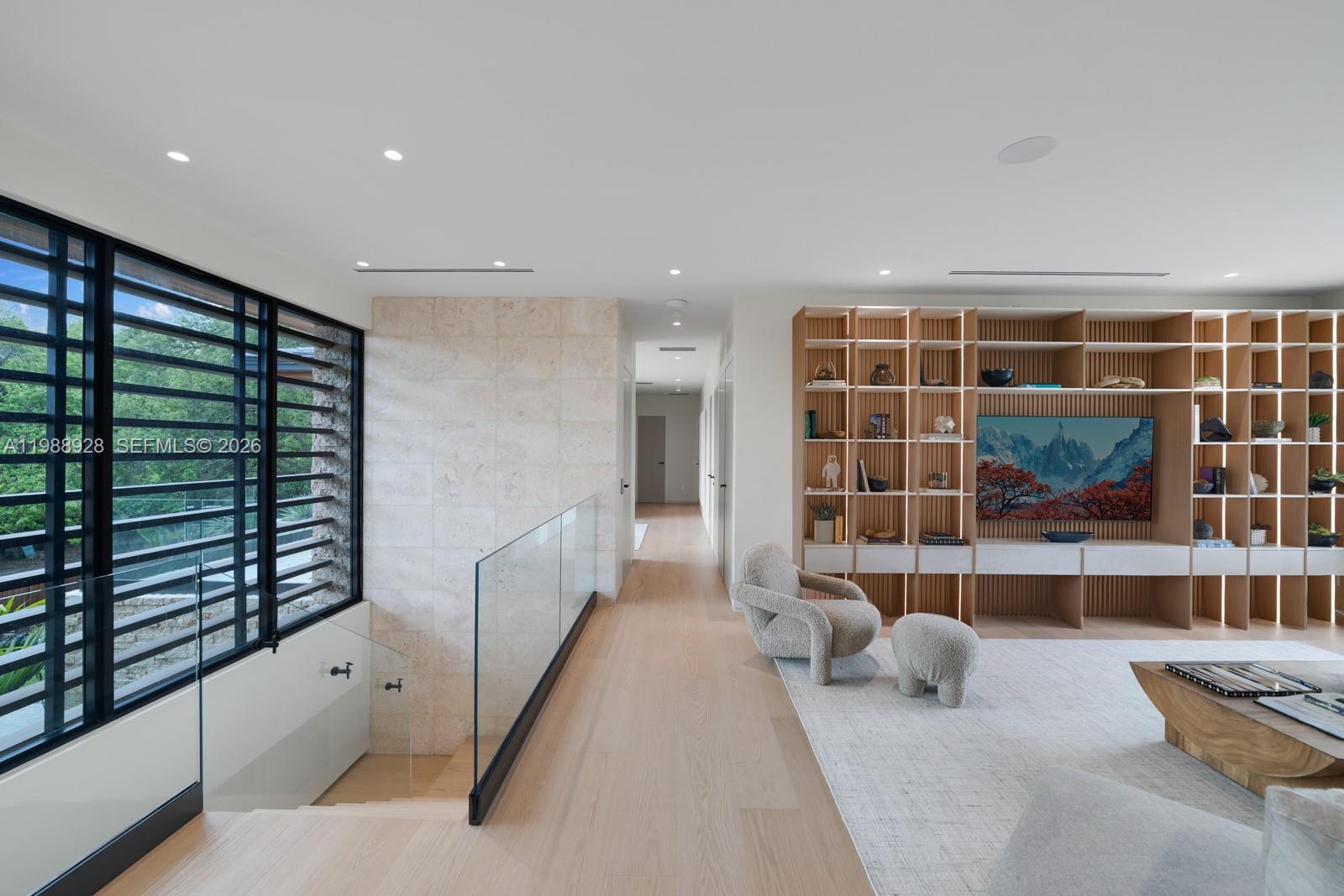 VICTORIA GARDENS - Residential