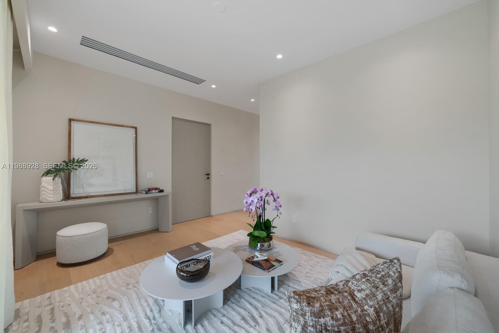 VICTORIA GARDENS - Residential