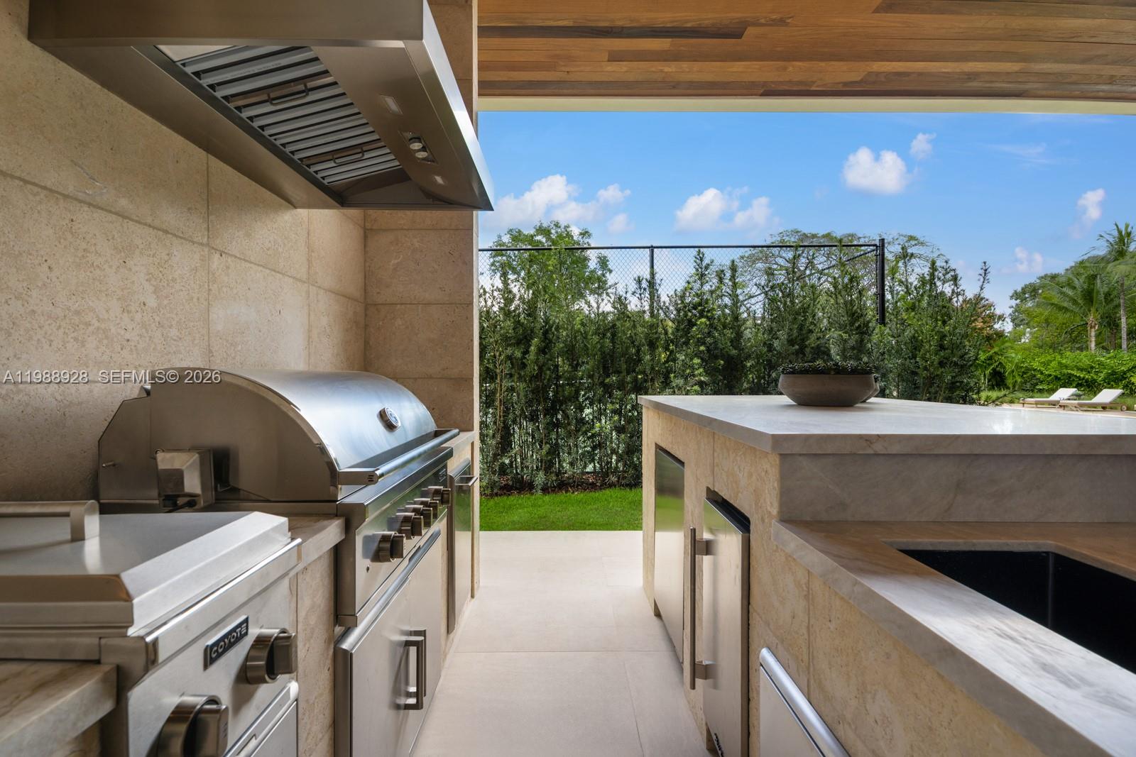 VICTORIA GARDENS - Residential