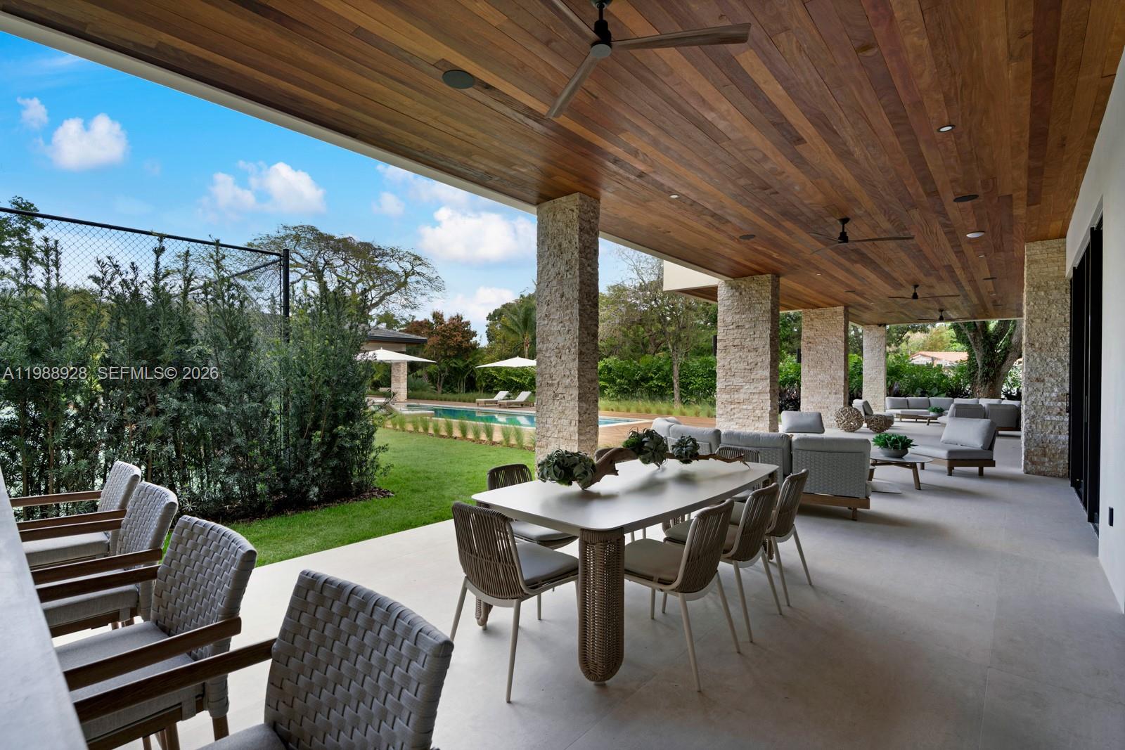 VICTORIA GARDENS - Residential