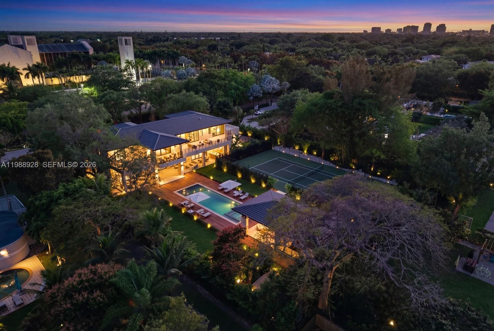 VICTORIA GARDENS - Residential