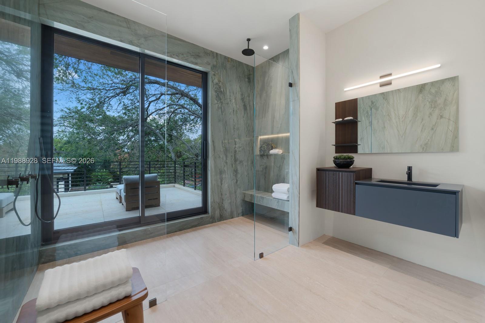 VICTORIA GARDENS - Residential