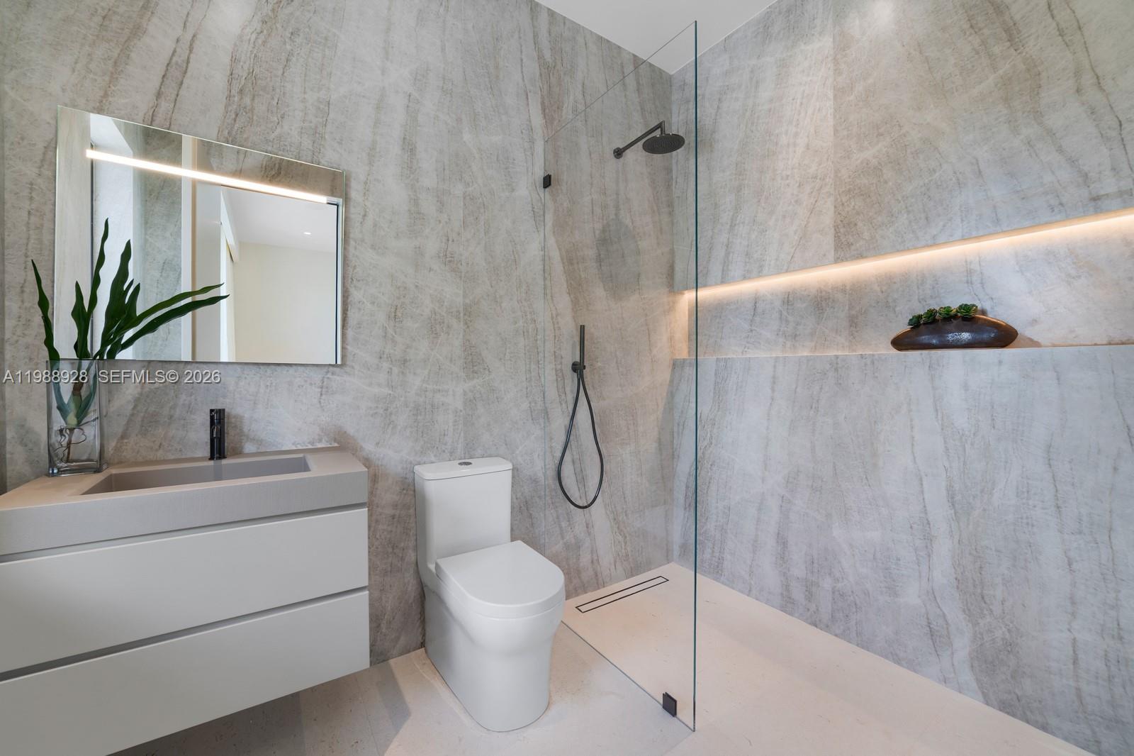 VICTORIA GARDENS - Residential