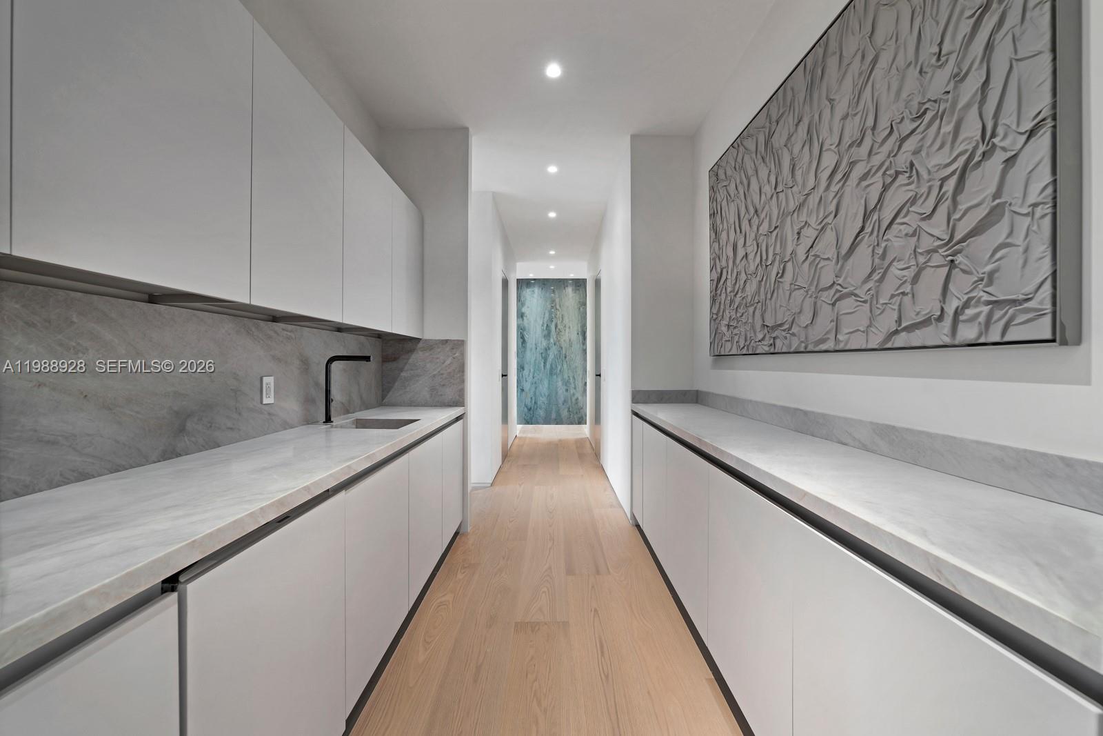 VICTORIA GARDENS - Residential