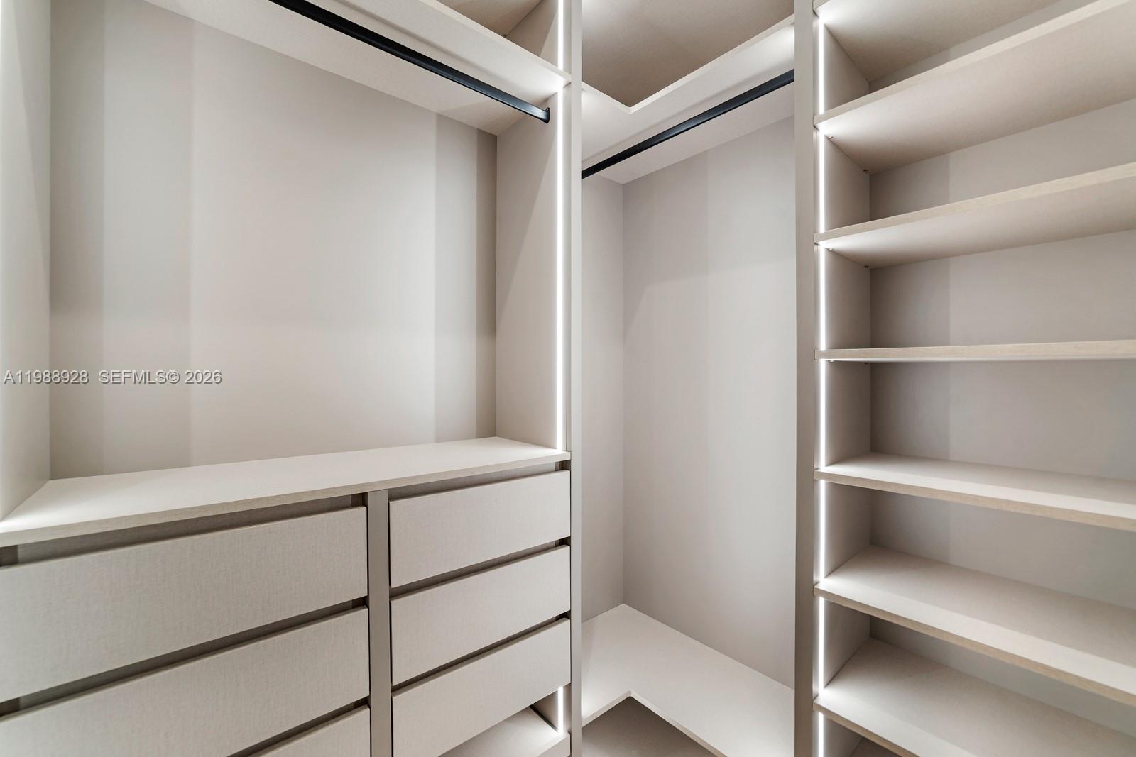 VICTORIA GARDENS - Residential