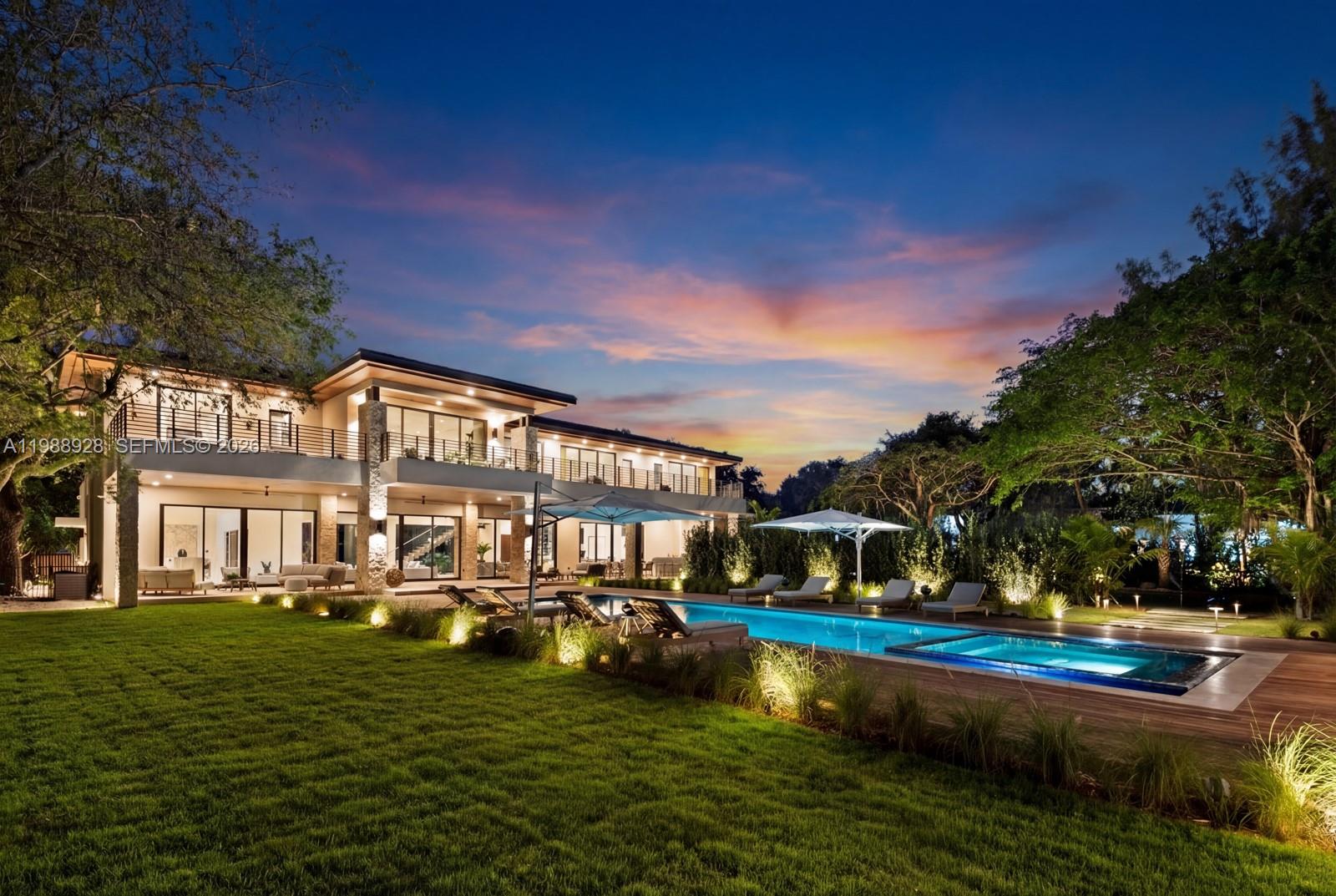 VICTORIA GARDENS - Residential