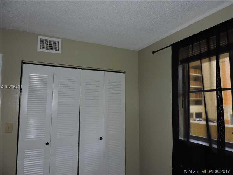 WATER VIEW CONDO - Residential Lease