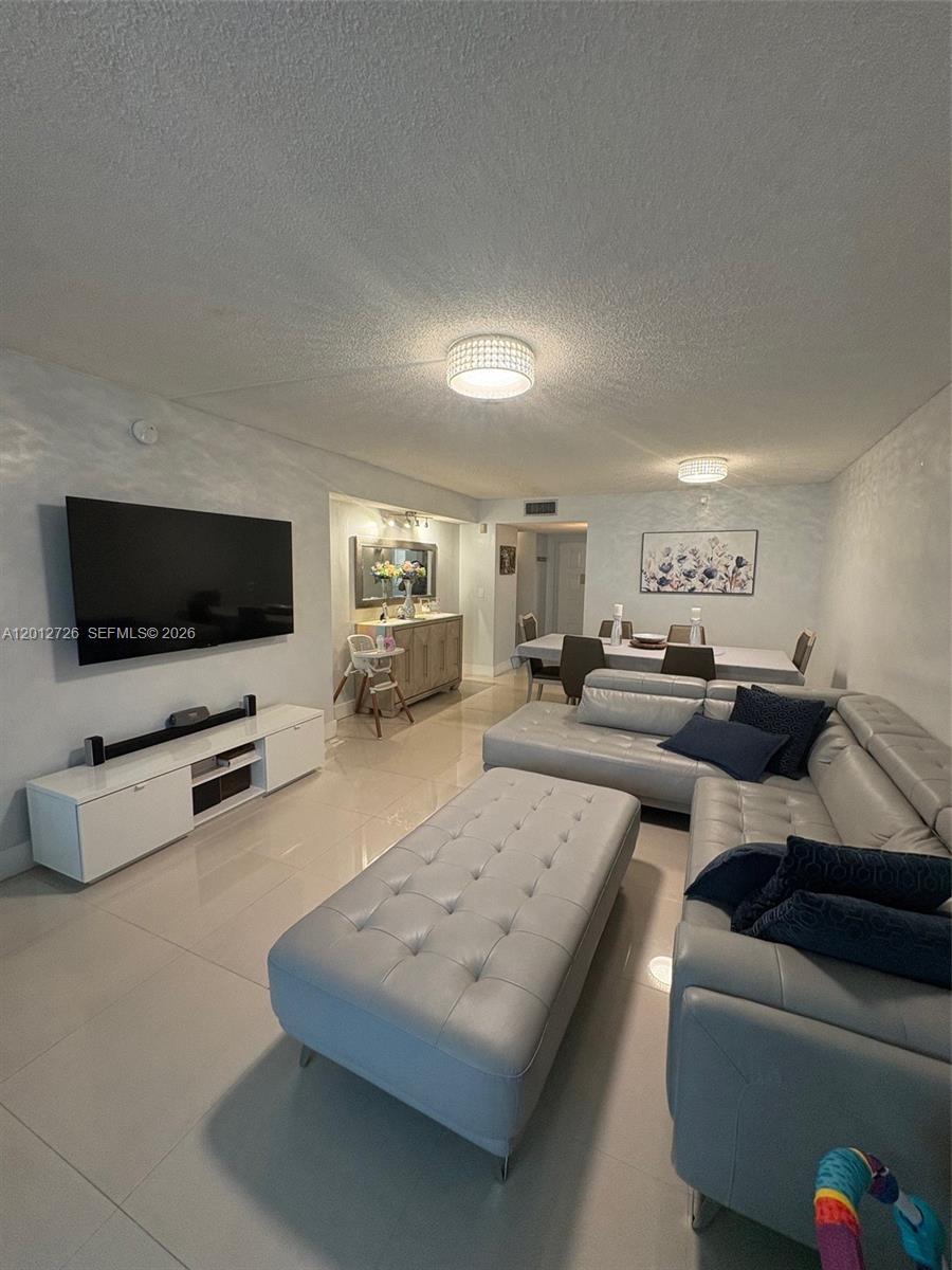 CONDO 6 OF SABAL PALM CON - Residential Lease