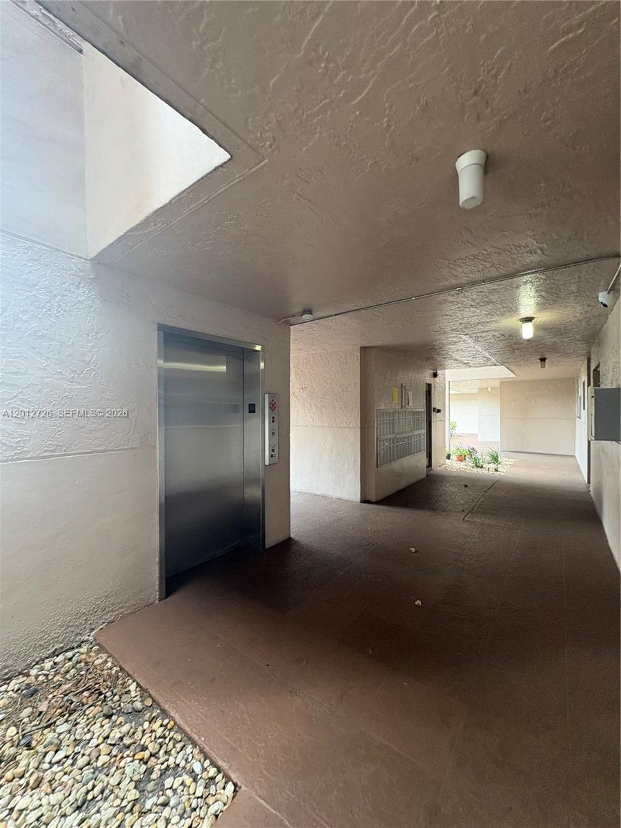 CONDO 6 OF SABAL PALM CON - Residential Lease
