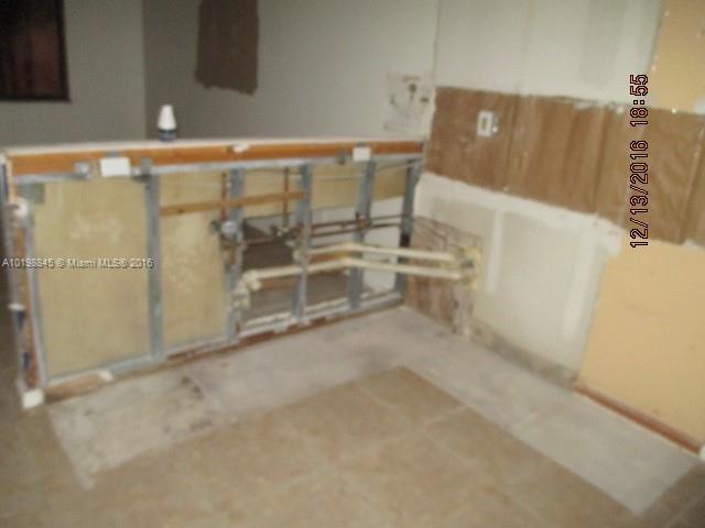 Pembroke Lakes South 119- - Residential