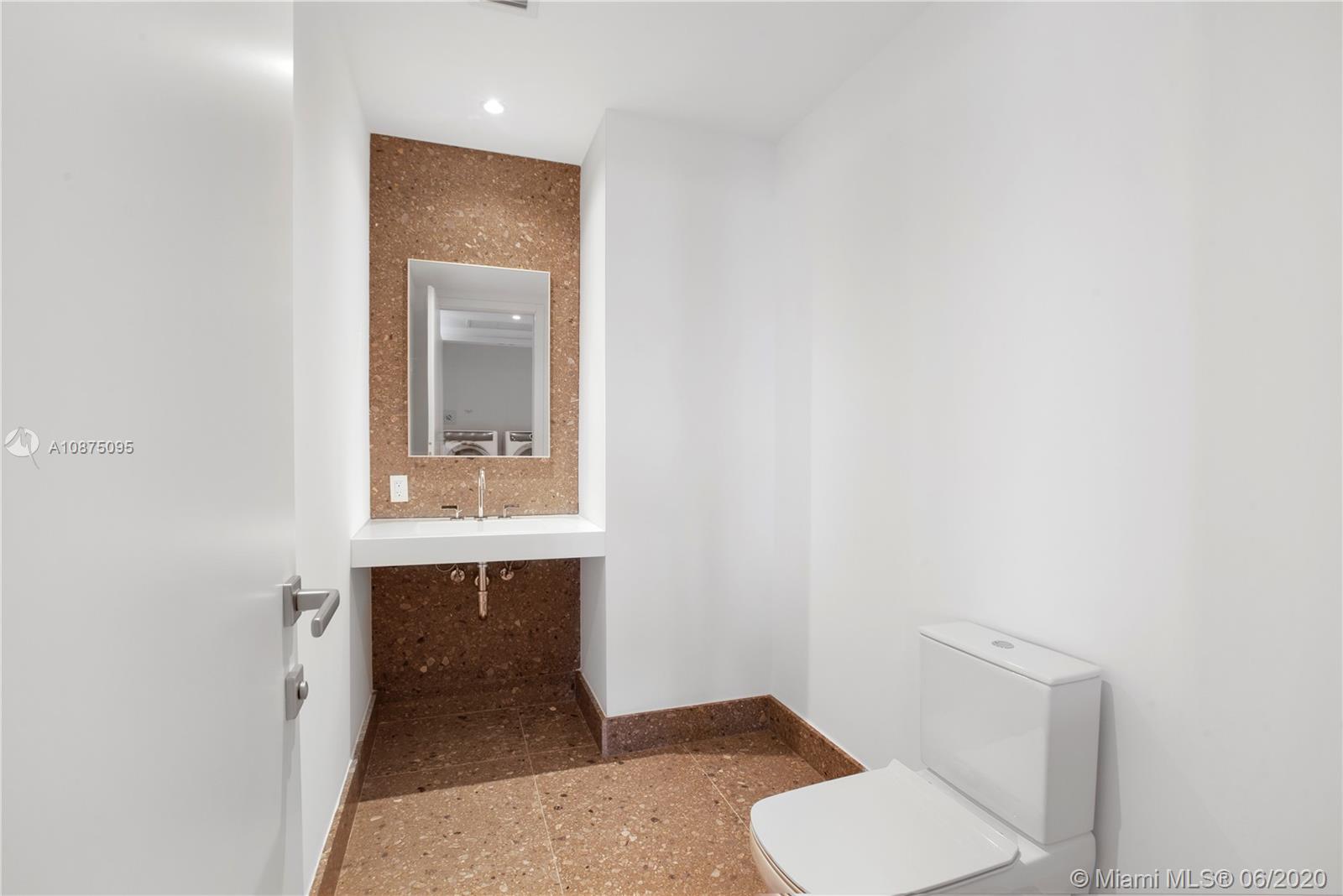 Eighty Seven Park - Residential