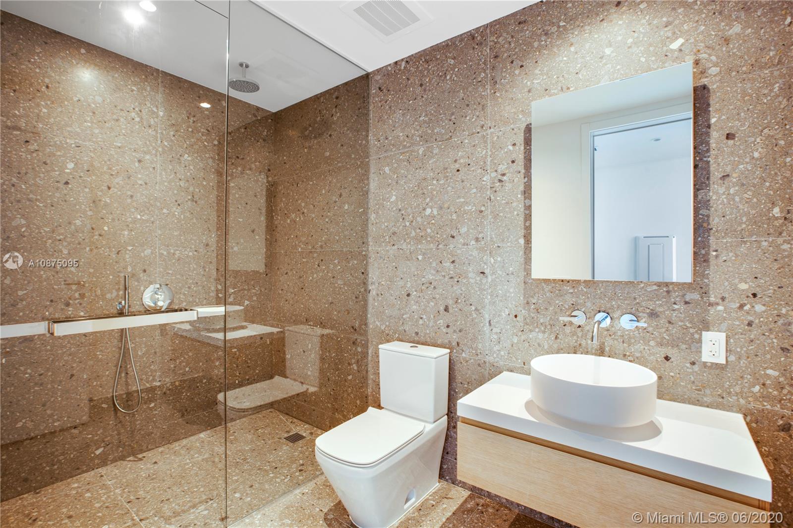 Eighty Seven Park - Residential