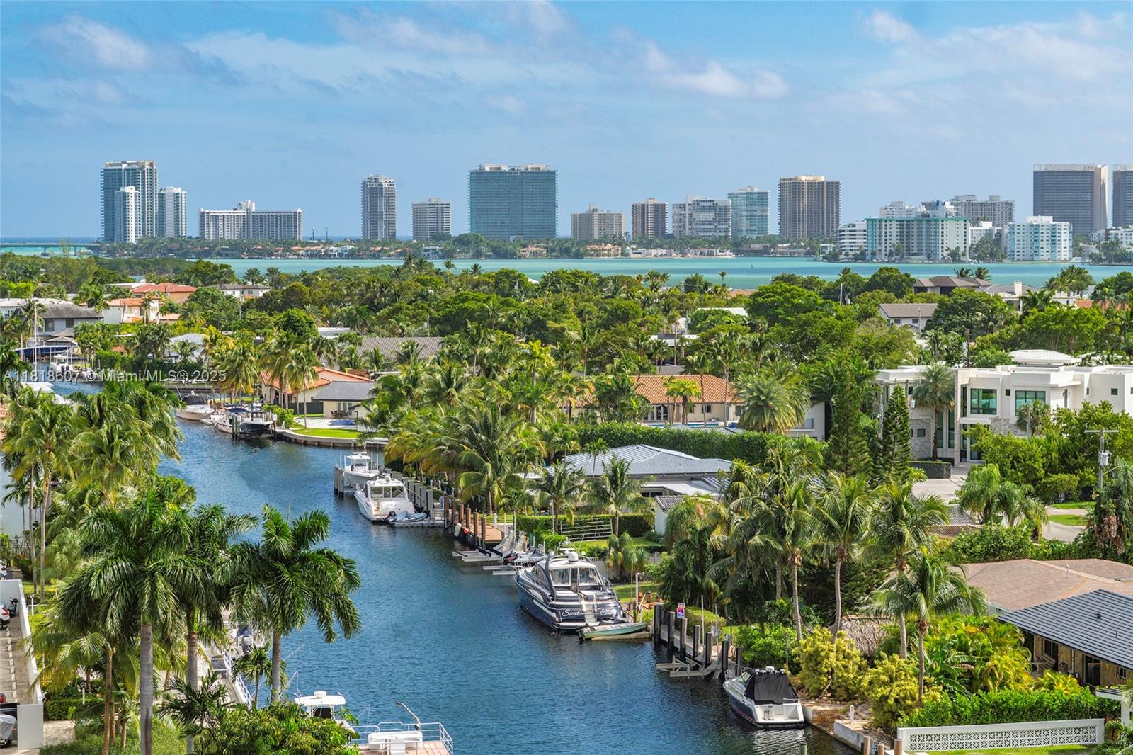 VECINO DEL MAR CONDO - Residential