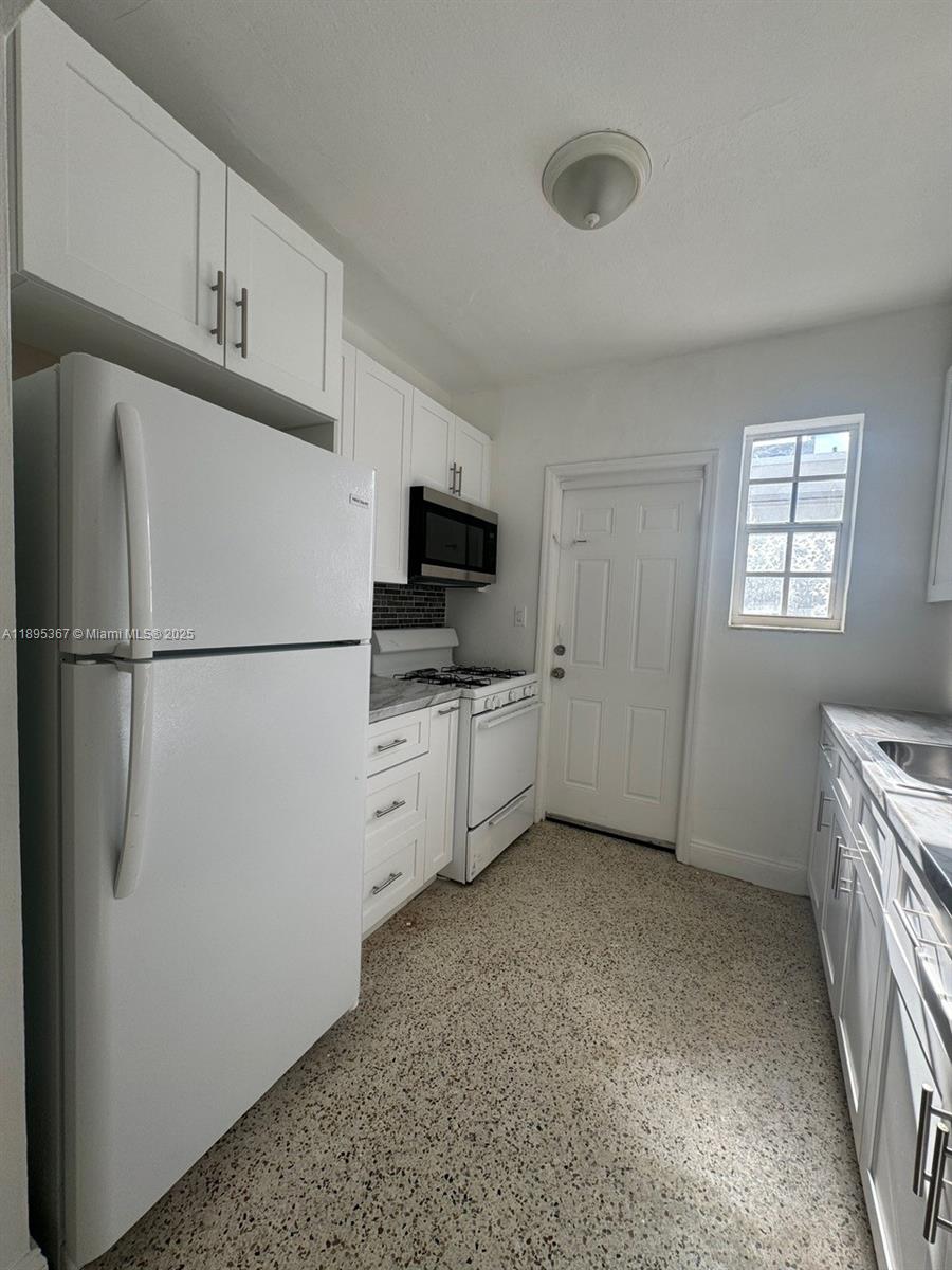 BISCAYNE BCH SUB - Residential Income