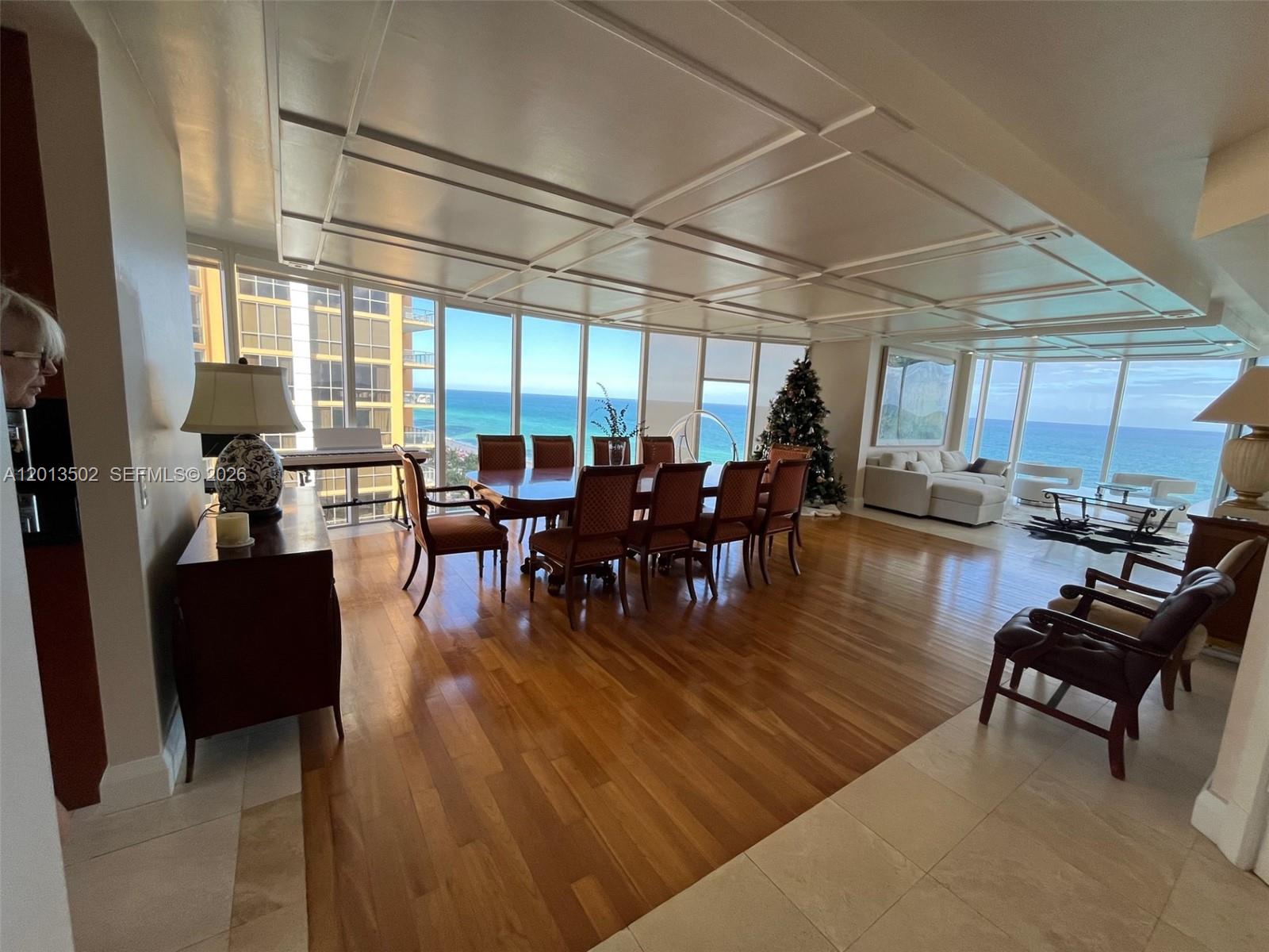 THE PINNACLE CONDO - Residential Lease